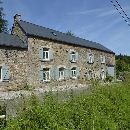 Ferienhaus Luxurious Farmhouse Near Forest In Anhee
