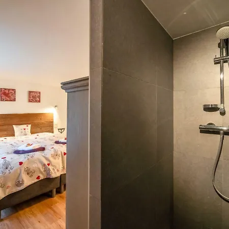Ferienhaus Luxurious Farmhouse Near Forest In Anhee Abtei Maredsous